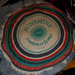 Maurices Sunshine and summer time maurices blanket round